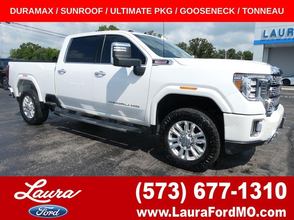 2022 GMC Sierra 2500 HD Crew Cab Standard Box 4-Wheel Drive Denali in White Frost Tricoat — front three-quarter view