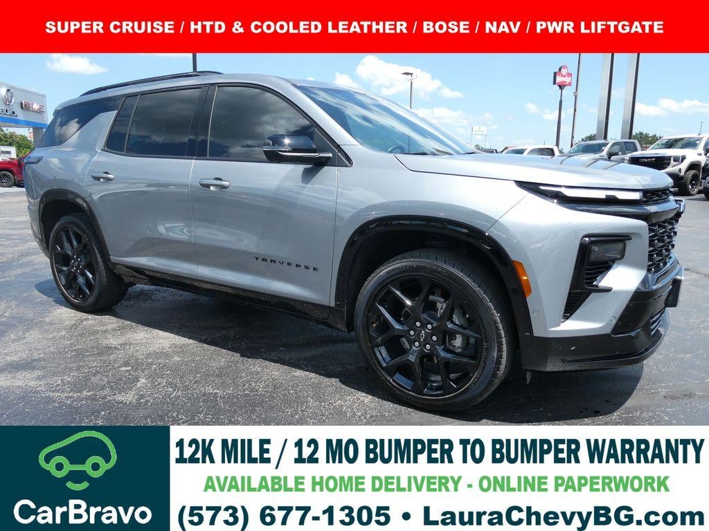 2025 Chevrolet Traverse RS in Sterling Gray Metallic — front three-quarter view